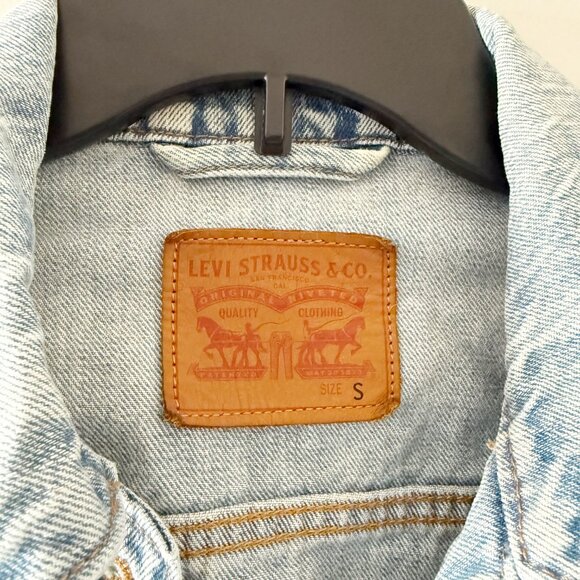 Levi's Women's Ex Boyfriend Denim Jacket Light Wash Size Small (S) - Picture 5 of 5